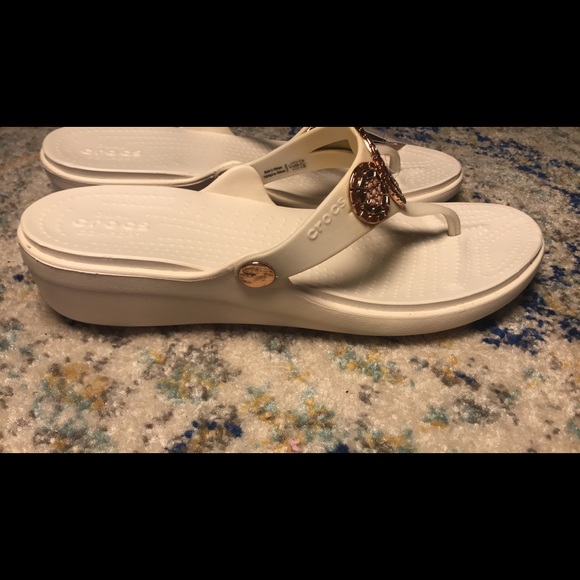 Brand new white Crocs slipper - Picture 4 of 4